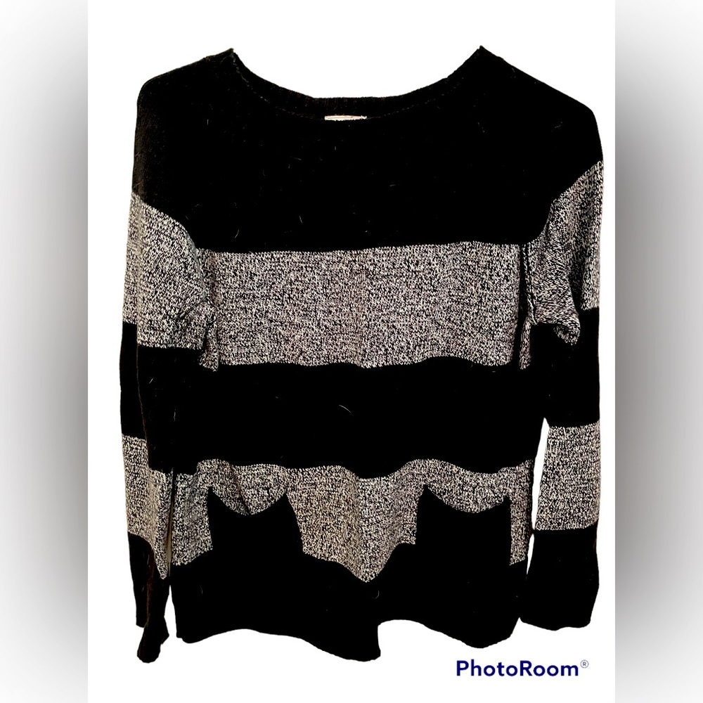 GAP Sweater